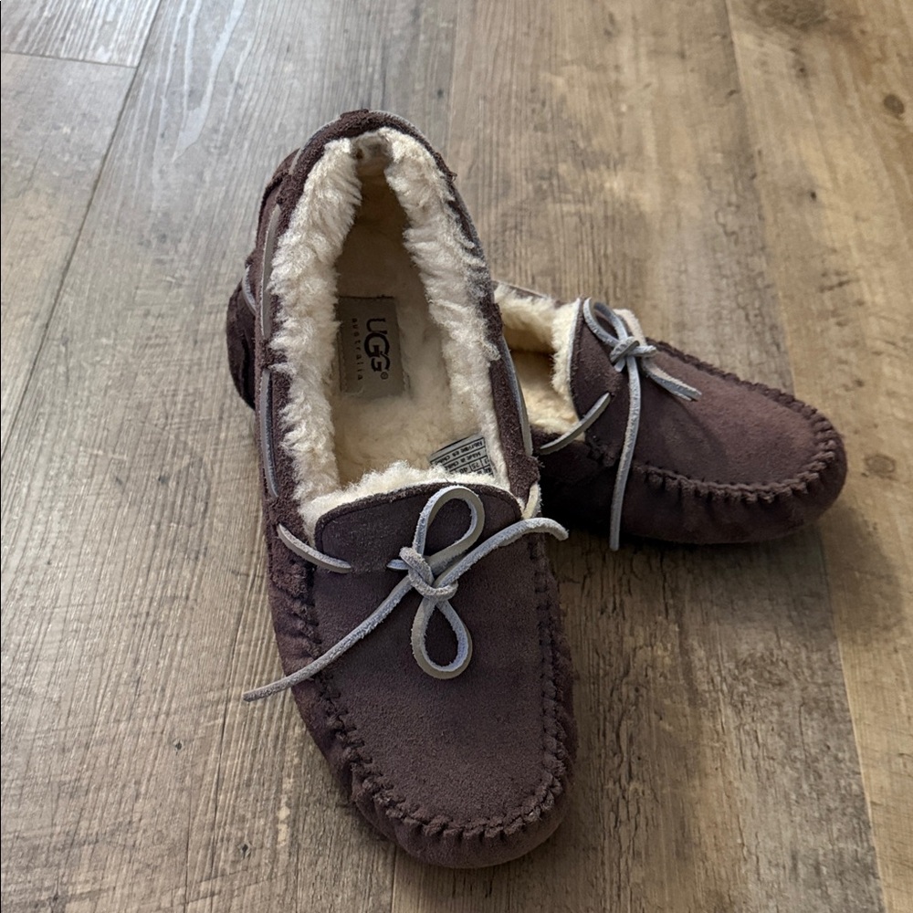 UGG Suede Moccasin with Cream Lining